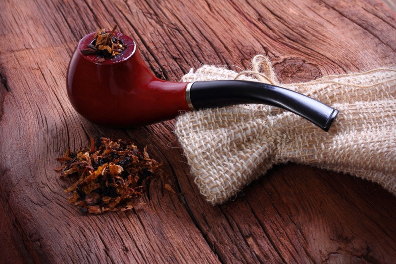 Pipe avec du tabac